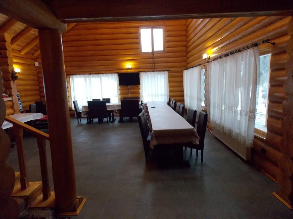 Pensiunea Izbucul Tauz Ghetari Exterior foto